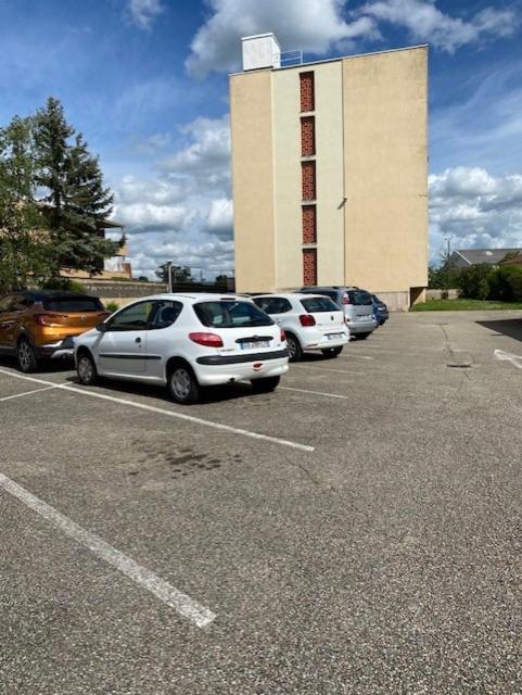 Spacieux - Proche-Gare - Parking Bourg-en-Bresse Bagian luar foto